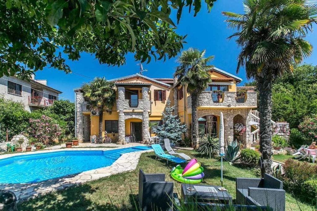 A6 * Ližnjan